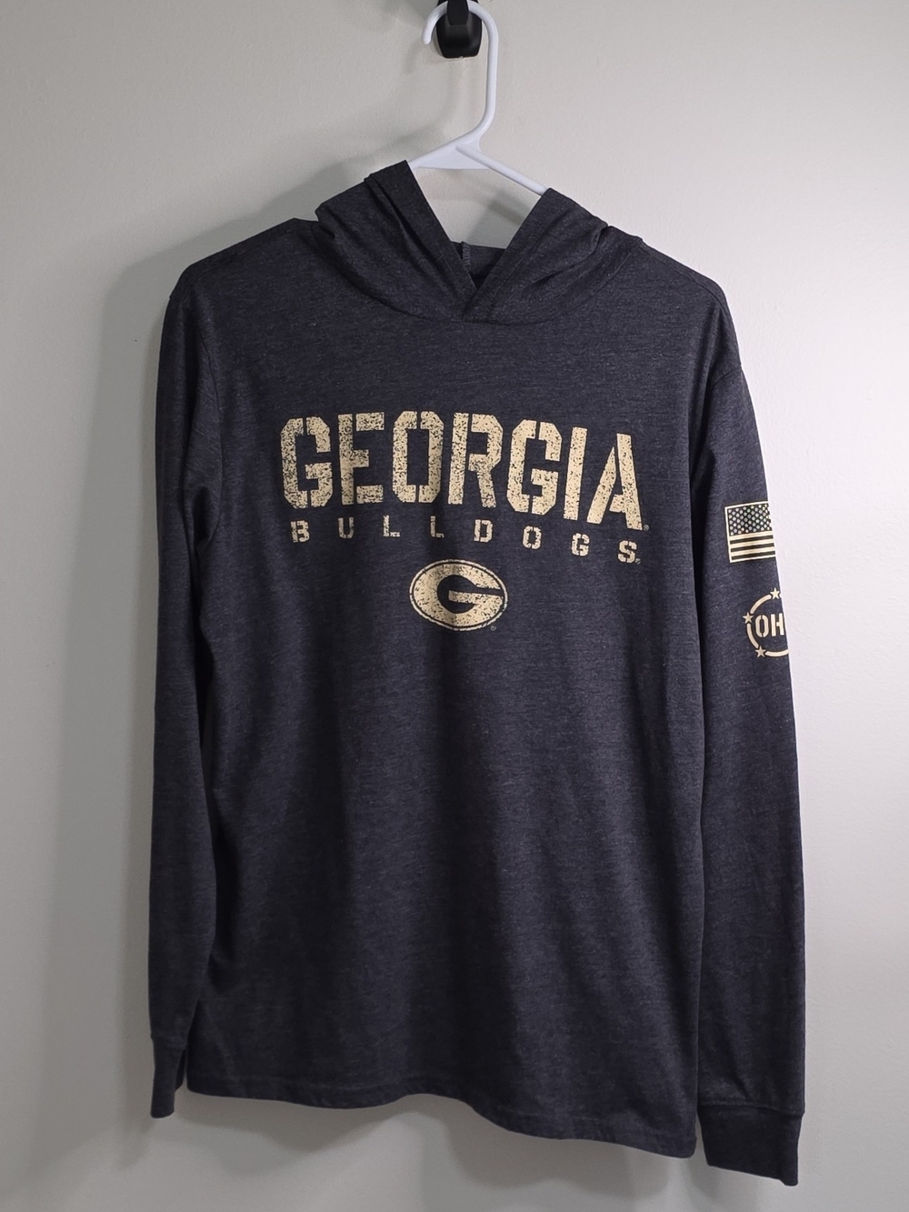 Colosseum Georgia Bulldogs Charcoal Hooded Long Sleeve Shirt M